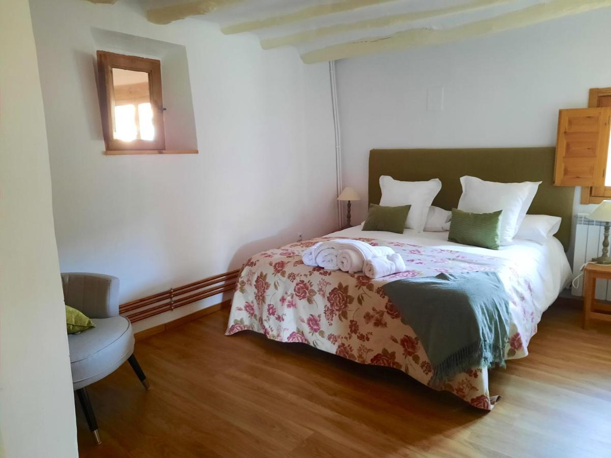 La Sargantana Turismo Rural Santa Cruz de Nogueras Exteriör bild
