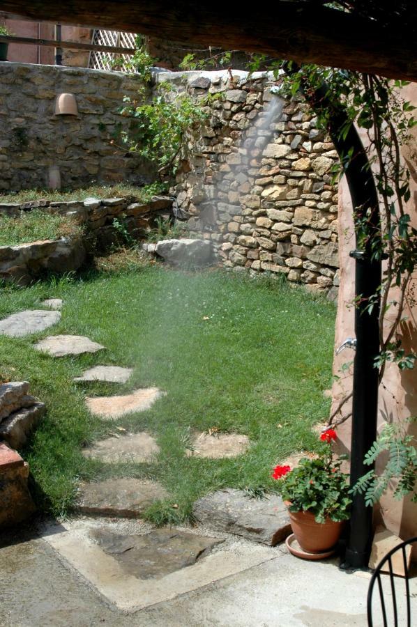 La Sargantana Turismo Rural Santa Cruz de Nogueras Exteriör bild